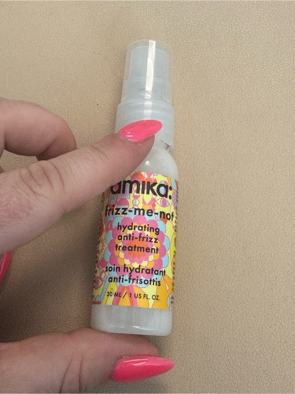 amika frizz-me-not hydrating anti-frizz treatment